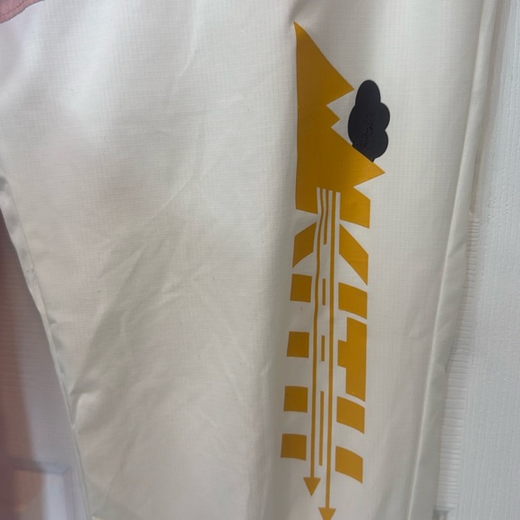 NWT Kith Columbia Riptide Wind Pant
Dusty Pink - Picture 4 of 11